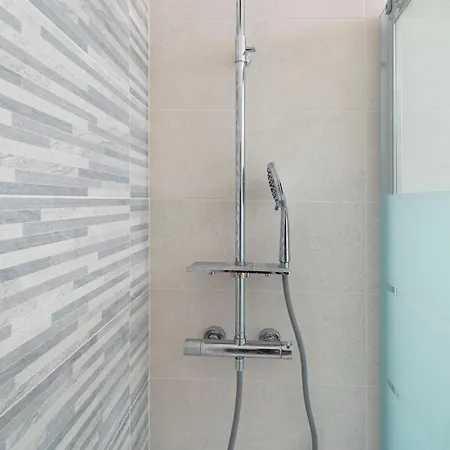 Ihost - Cislaghi 4 * Milano